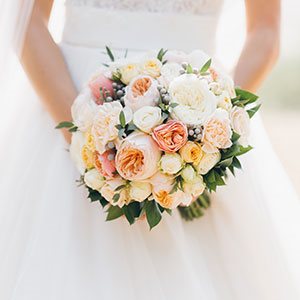 Floral Musings: How to Choose Your Bridal Bouquet